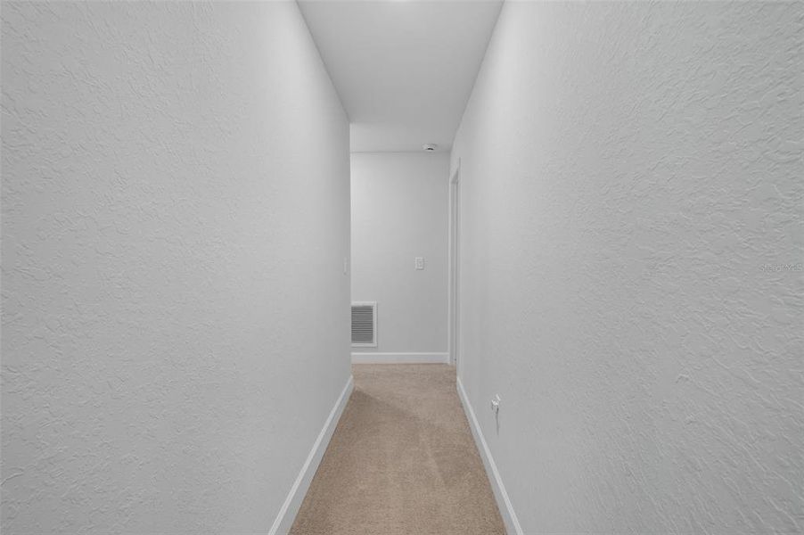 Spacious, unfurnished interior of a new home in Spring Hill, Spring Hill (Image 18).