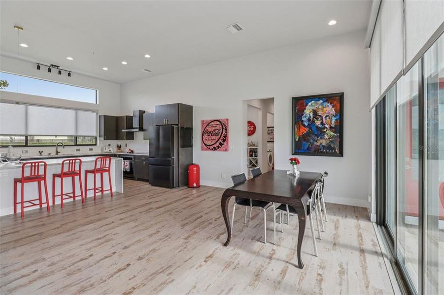 Community amenities in , Tavares (Image 30).