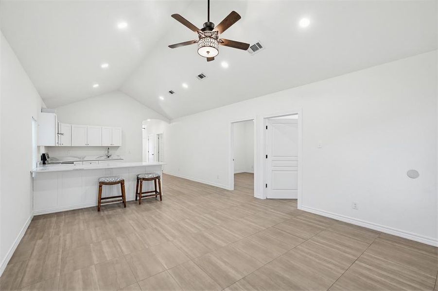 Spacious, unfurnished interior of a new home in , Fort Worth (Image 23).