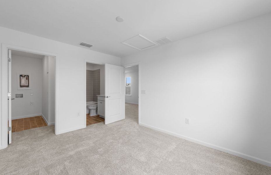Representative unfurnished interior of a home built from the Mabel II with ADU by Pulte Homes in SeaFlower, Bradenton (Image 51).