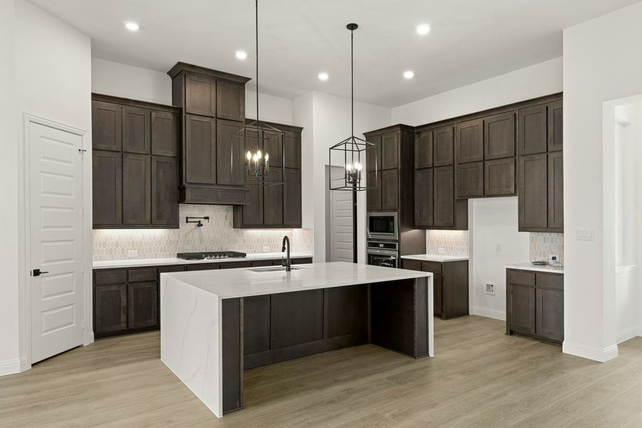 Furnished interior view inside a new home in Heritage, McLendon-Chisholm (Image 12). Furnished interior view inside a new home in Heritage, McLendon-Chisholm (Image 12).