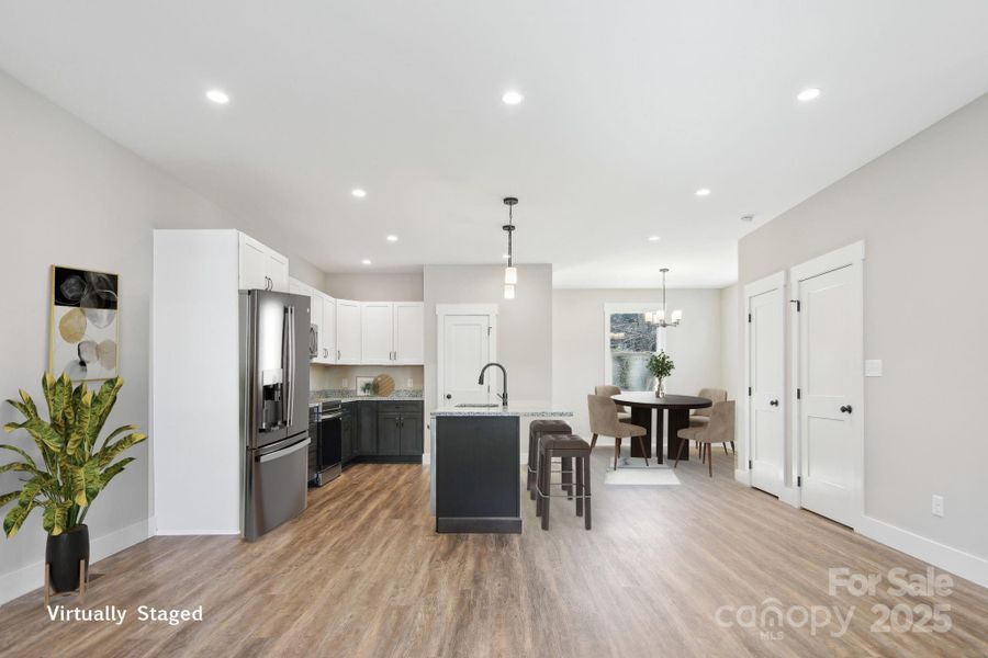 Image 19 of a home in .