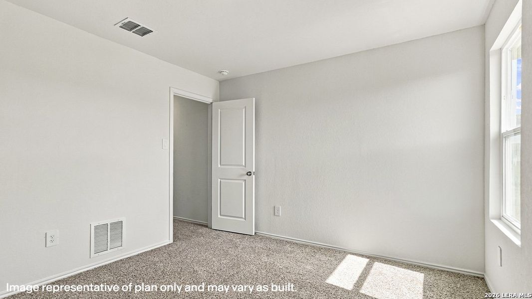 Spacious, unfurnished interior of a new home in Seneca Trails, San Antonio (Image 20).