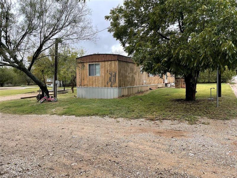 Exterior details and patio area of a home in , Breckenridge (Image 13).