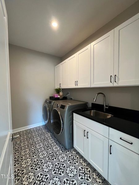 Barlow model laundry room