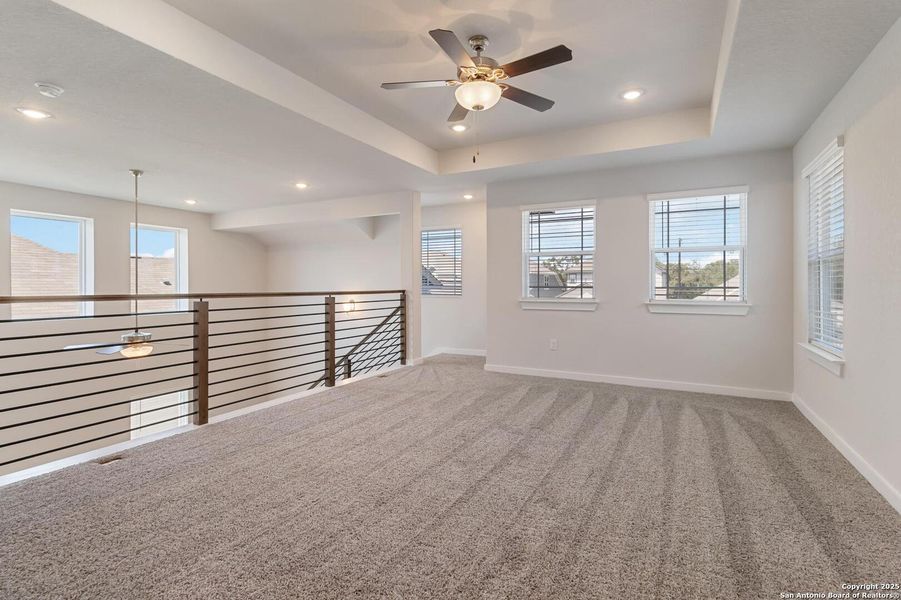 Spacious, unfurnished interior of a new home in Timber Creek, San Antonio (Image 22).