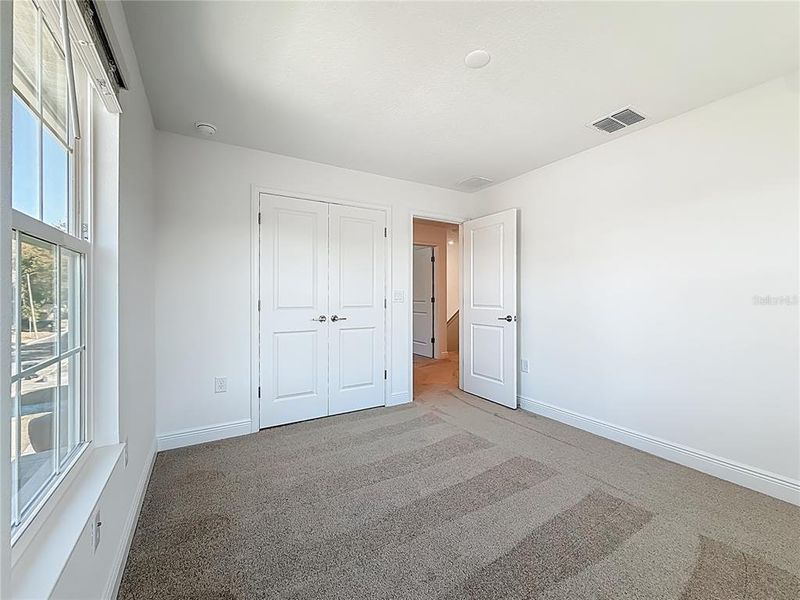 Spacious, unfurnished interior of a new home in , St. Petersburg (Image 55).