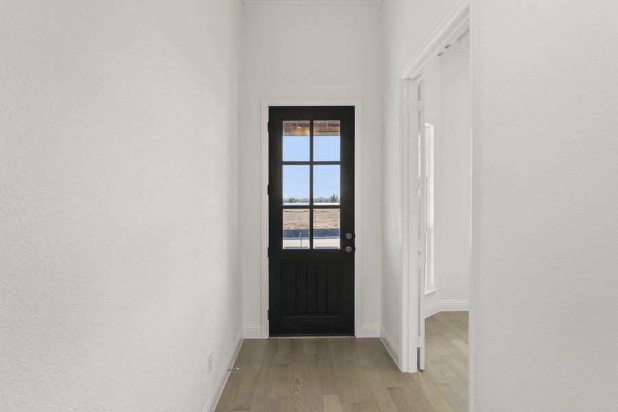 Spacious, unfurnished interior of a new home in Nelson Lake Estates, Rockwall (Image 17).