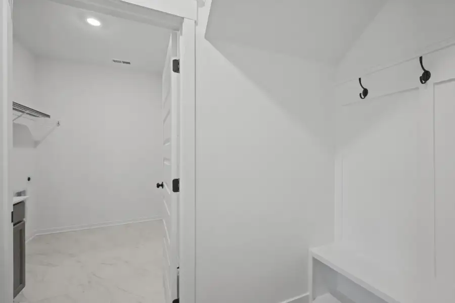 *Photo of example home. Selections & finishes may vary. *Photo of example home. Selections & finishes may vary.