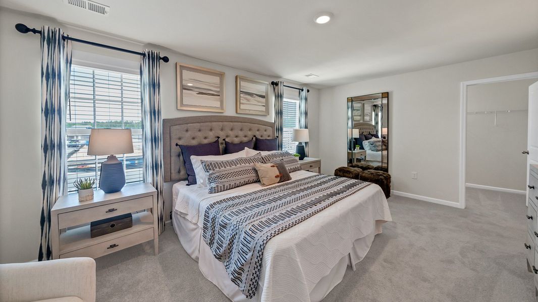 Furnished interior view inside a new home in Grand Oaks, Columbia (Image 25).