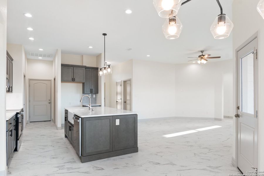 Furnished interior view inside a new home in , Uvalde (Image 7).