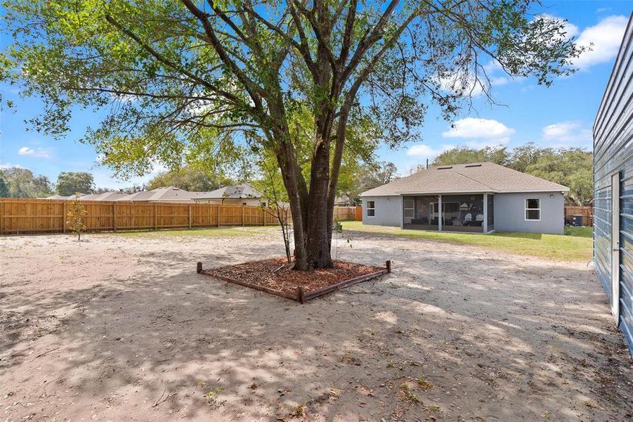 Exterior details and patio area of a home in , Umatilla (Image 35).