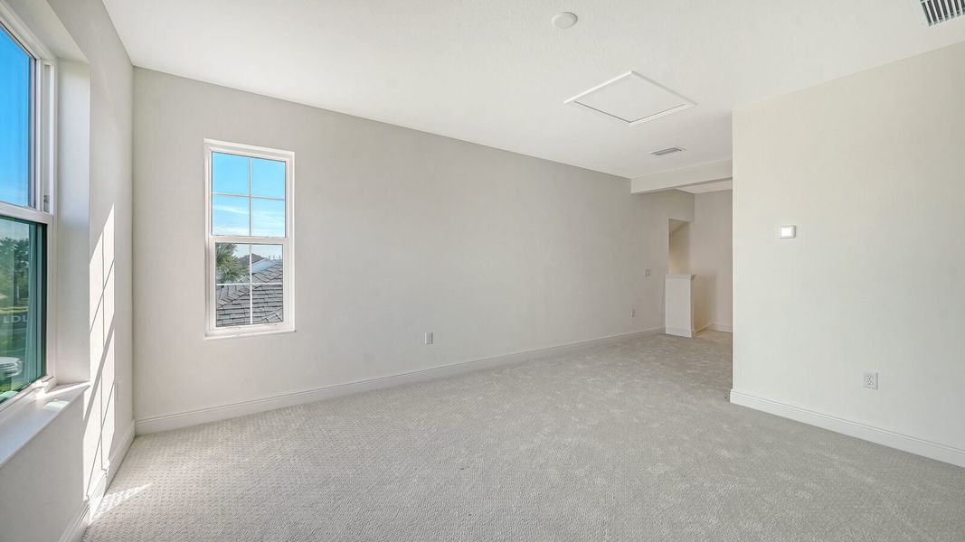 Spacious, unfurnished interior of a new home in Wildleaf, Parrish (Image 47).