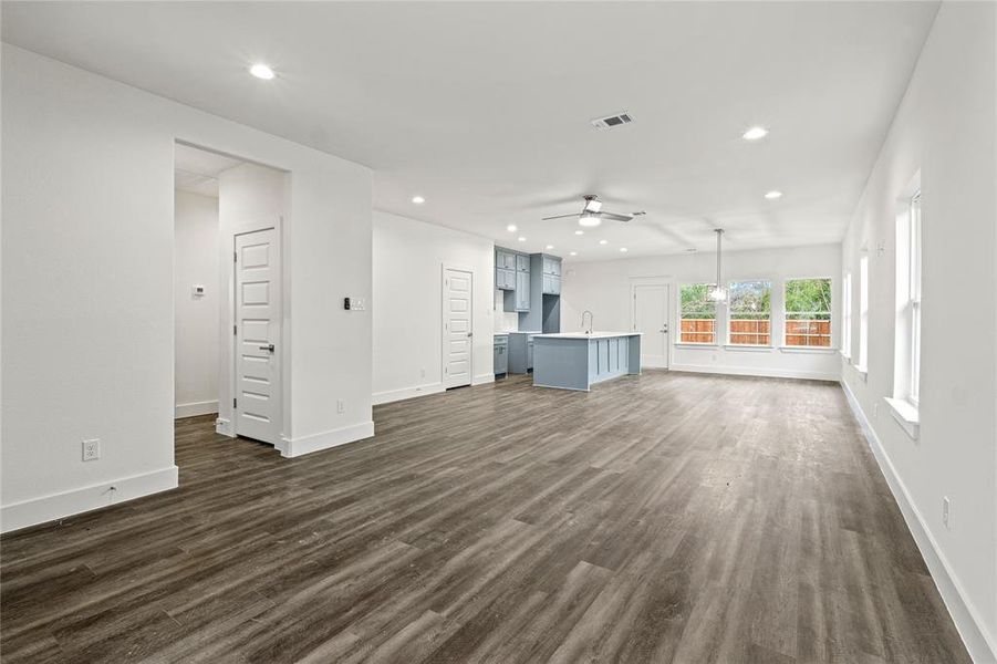 Spacious, unfurnished interior of a new home in , Dallas (Image 13). Spacious, unfurnished interior of a new home in , Dallas (Image 13).