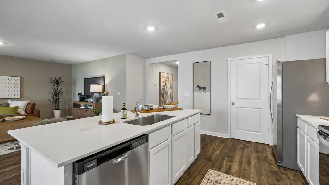 Representative furnished interior of a home built from the Aria by D.R. Horton in CDJ Farms, Portland (Image 36).