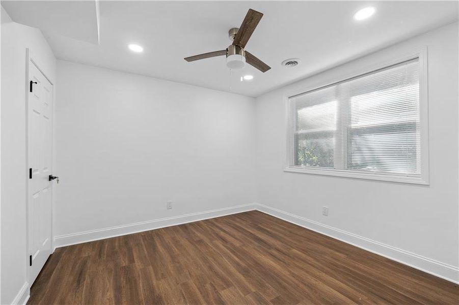 Spacious, unfurnished interior of a new home in , East Point (Image 17).