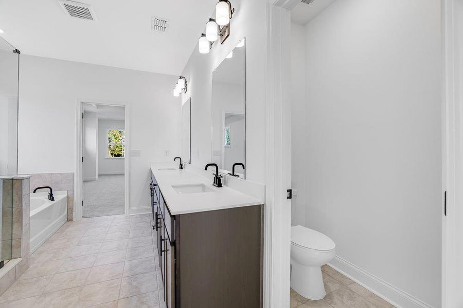 Furnished interior view inside a new home in Oakmead, Buford (Image 14).