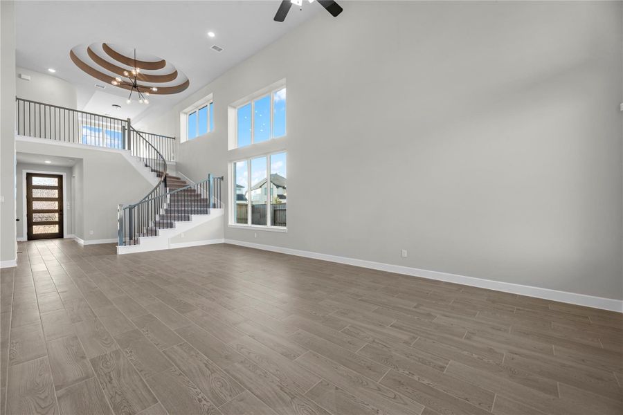 Representative image. Features, specifications, selections and colors may vary.