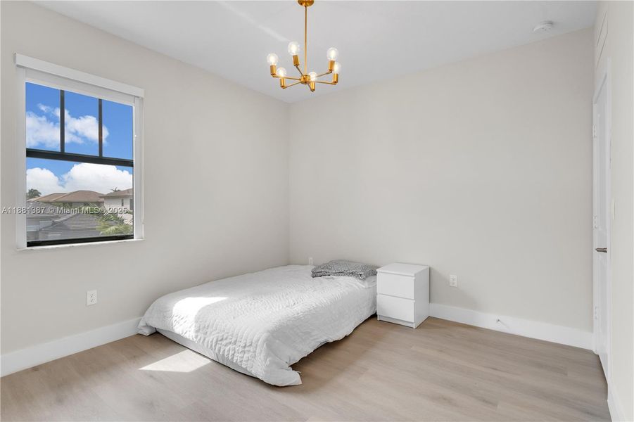 Furnished interior view inside a new home in , Miramar (Image 33).