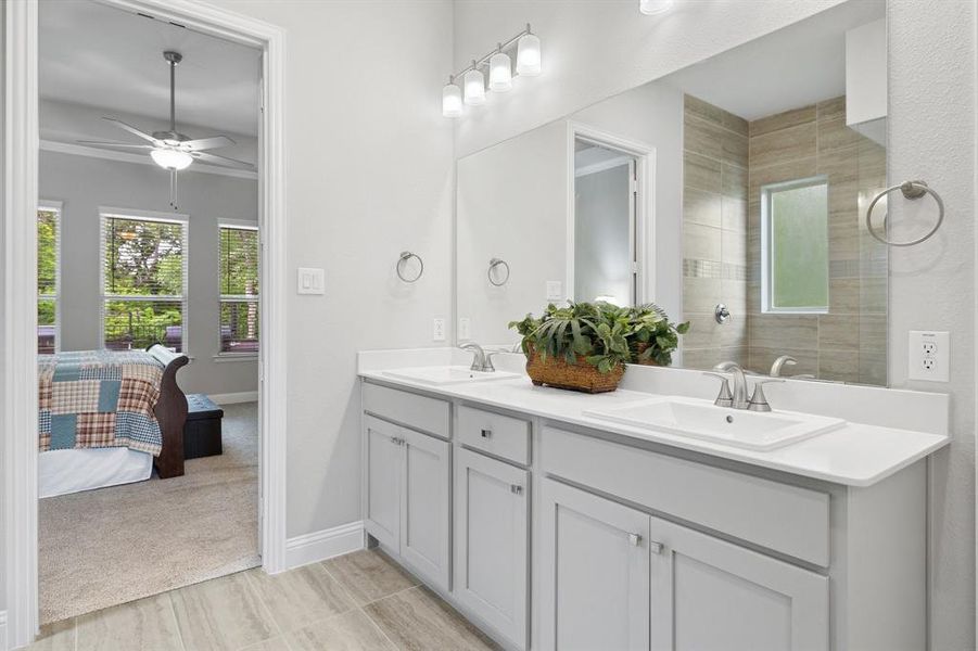 Furnished interior view inside a new home in , Gunter (Image 27). Furnished interior view inside a new home in , Gunter (Image 27).