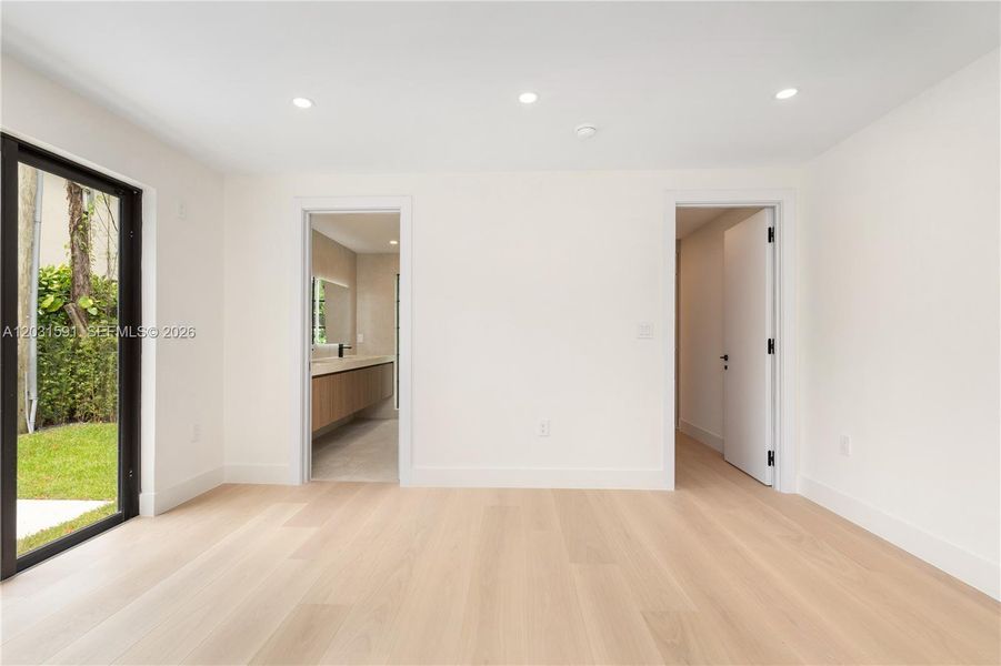 Spacious, unfurnished interior of a new home in , Coral Gables (Image 31). Spacious, unfurnished interior of a new home in , Coral Gables (Image 31).
