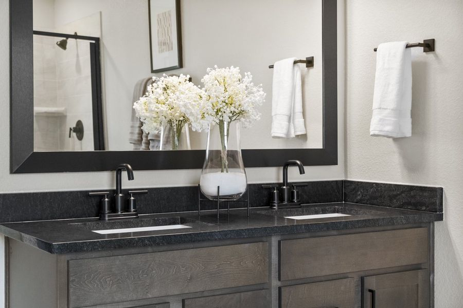 Dual-sink vanity at primary bath
