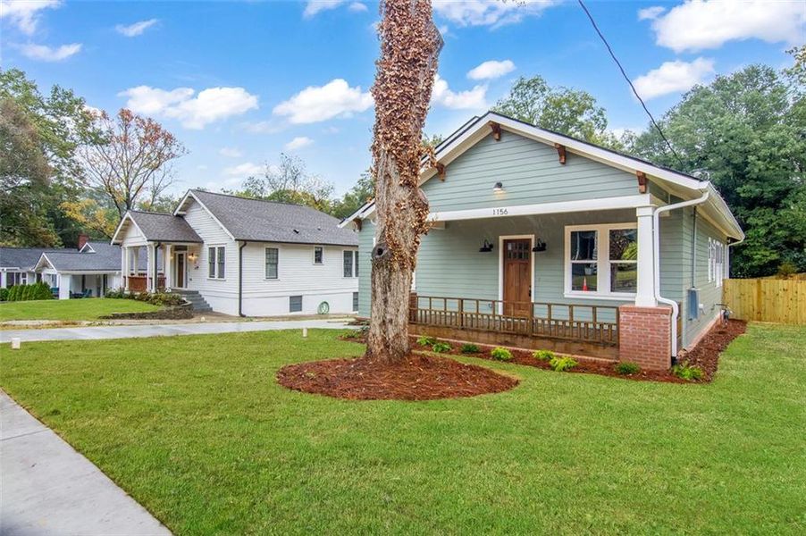 Exterior details and patio area of a home in , Atlanta (Image 28).
