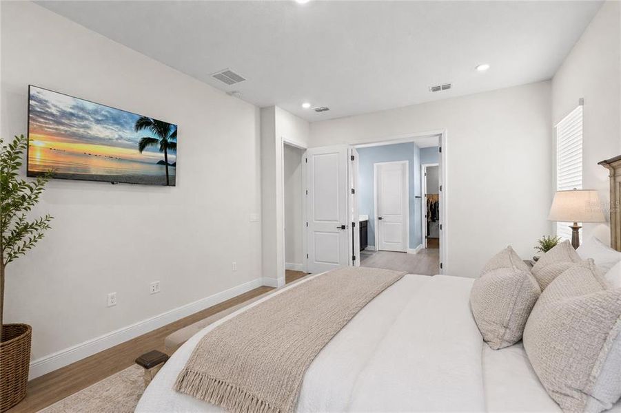 Furnished interior view inside a new home in , Orlando (Image 18). Furnished interior view inside a new home in , Orlando (Image 18).