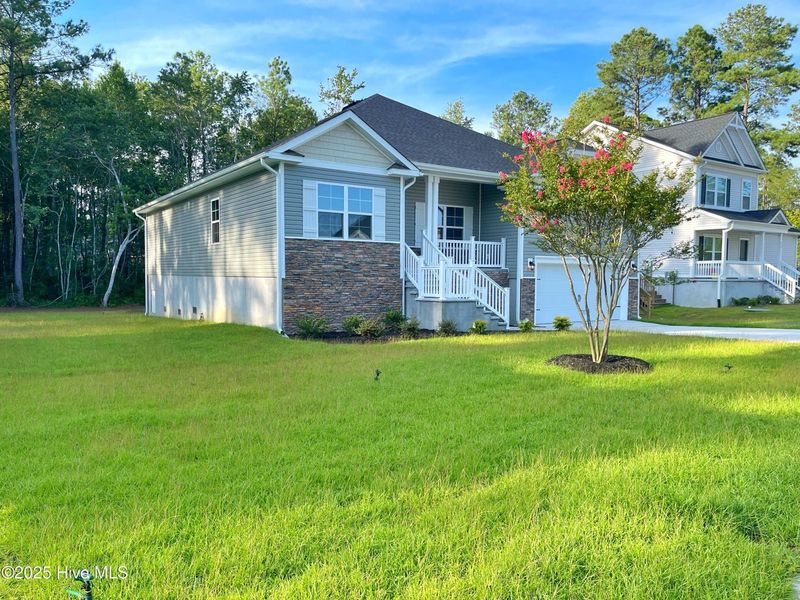Image 27 of a home in Mill Creek Cove.