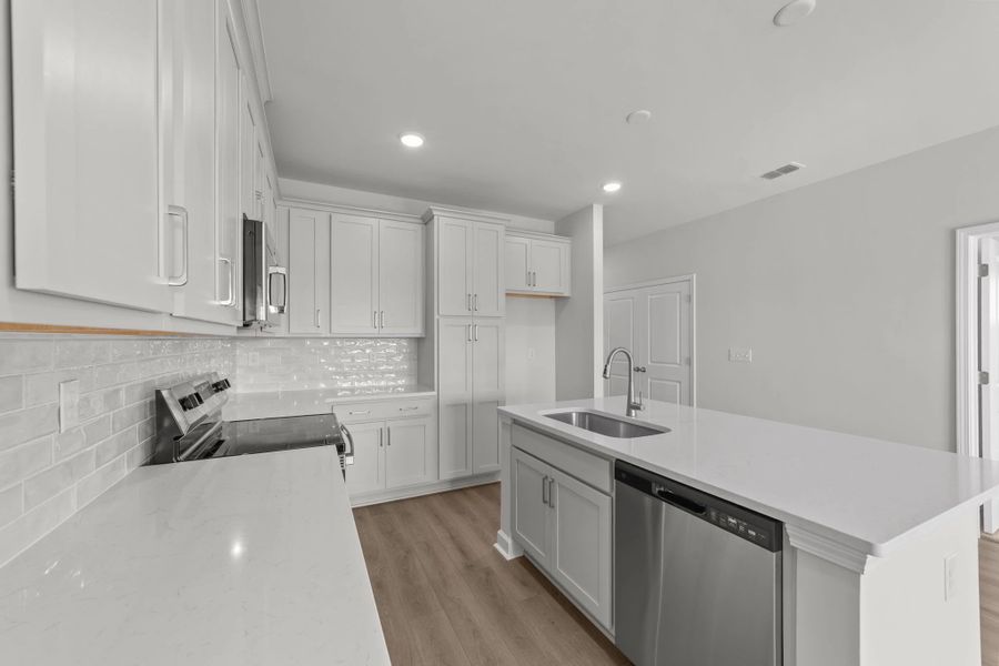Similar Palmetto floorplan with our Milan Collection. Features and finishes vary.