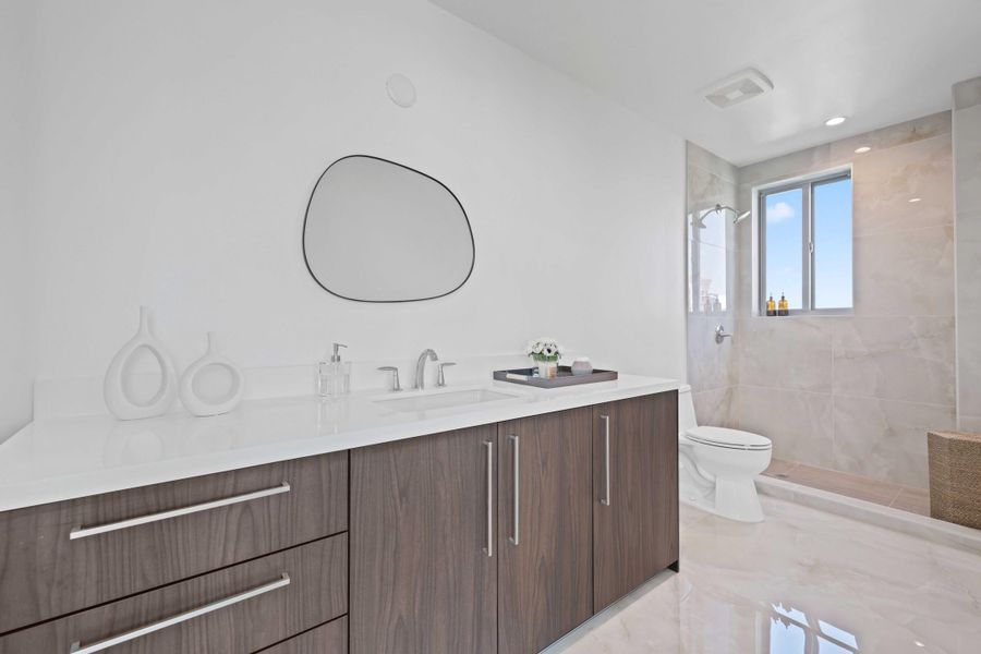 475 E Royal Palm Road - 86 475 E Royal Palm Road - 86