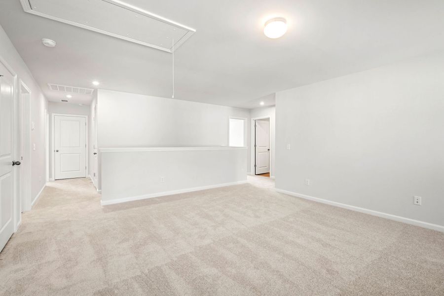 Spacious, unfurnished interior of a new home in Heartwood, Richmond Hill (Image 24).