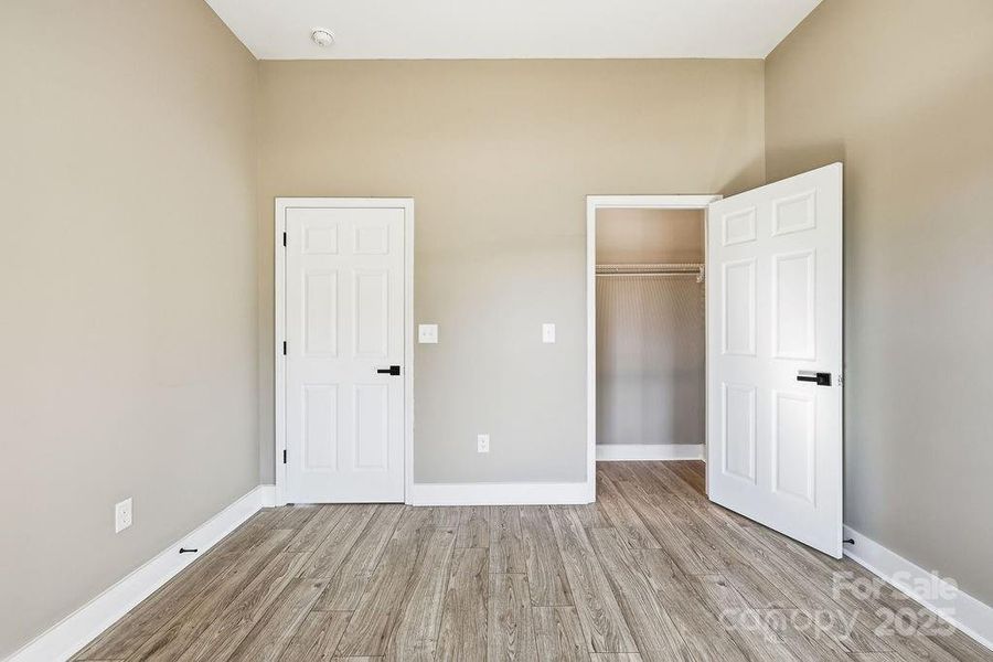 Spacious, unfurnished interior of a new home in , Hendersonville (Image 28).