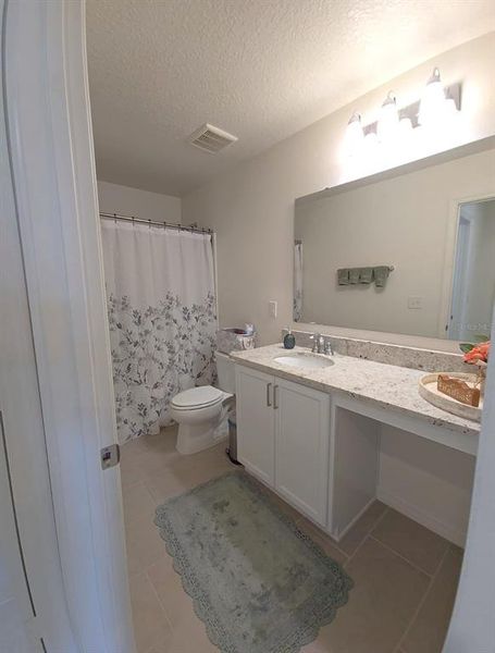 Furnished interior view inside a new home in , St. Cloud (Image 4).