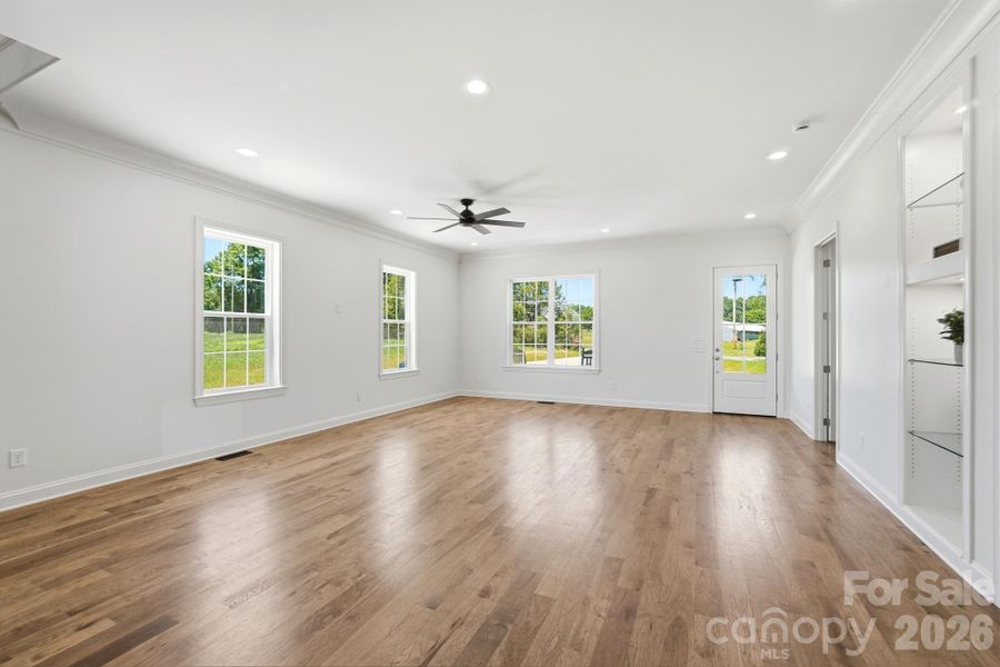 Spacious, unfurnished interior of a new home in , Monroe (Image 29).