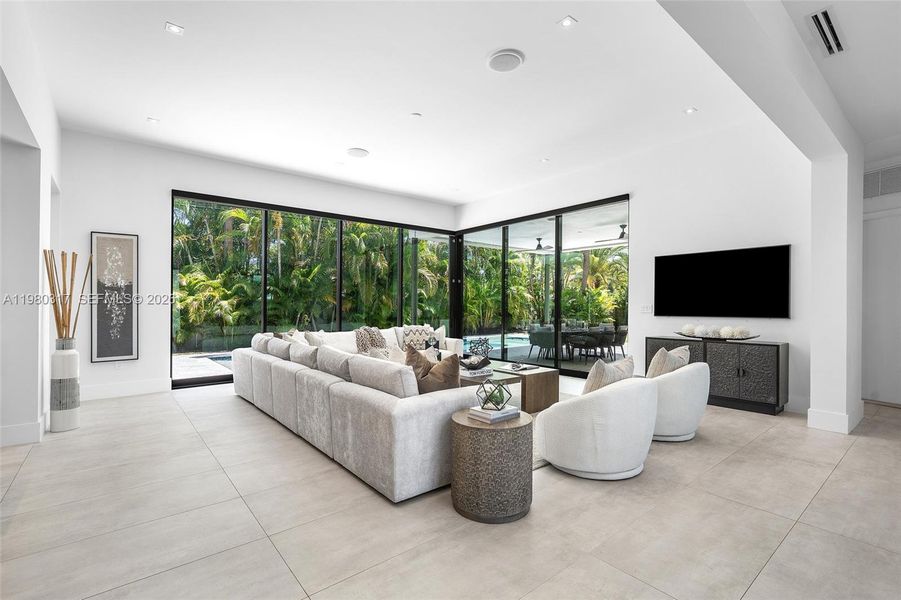 Furnished interior view inside a new home in , Fort Lauderdale (Image 12).