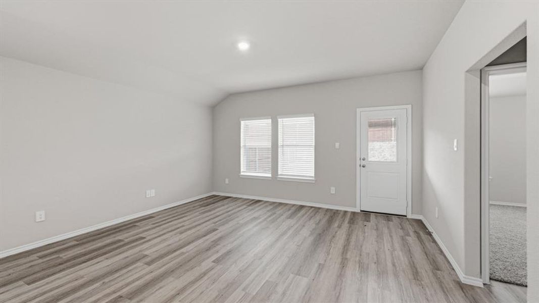 Spacious, unfurnished interior of a new home in Rock Creek West, Fort Worth (Image 23).