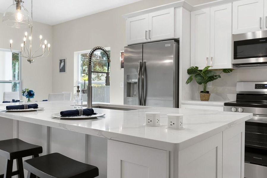 8636-100th-Ave-HigMedia-021-1280