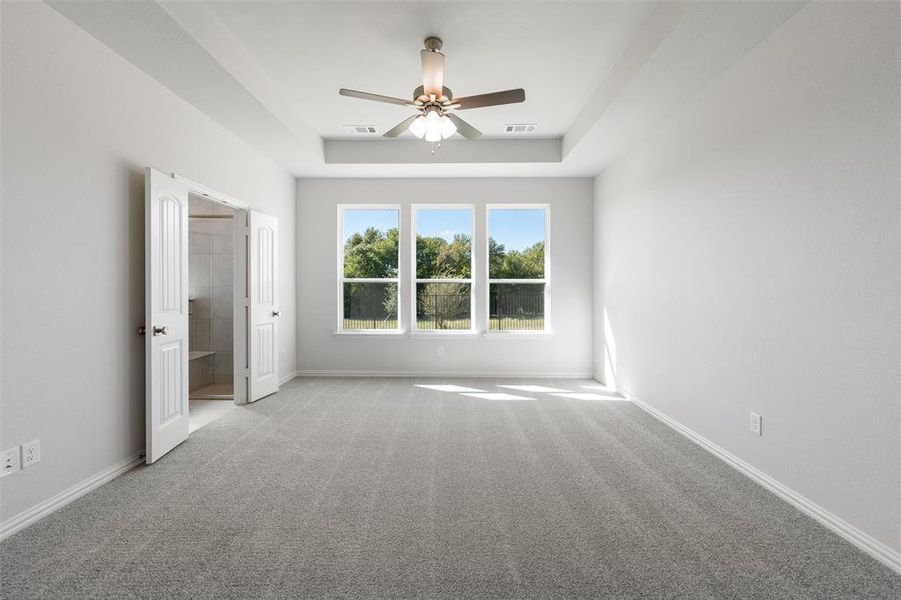 Spacious, unfurnished interior of a new home in Morningstar, Aledo (Image 17).