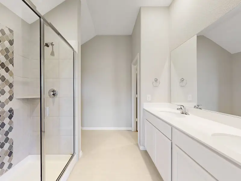 Owner's Bathroom Owner's Bathroom
