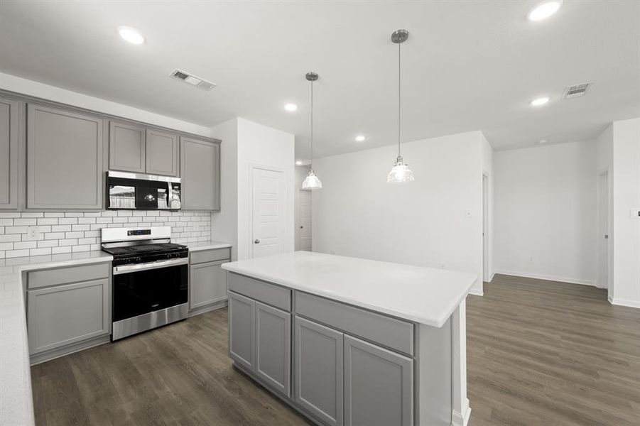 10940 Cacao- Kitchen-4