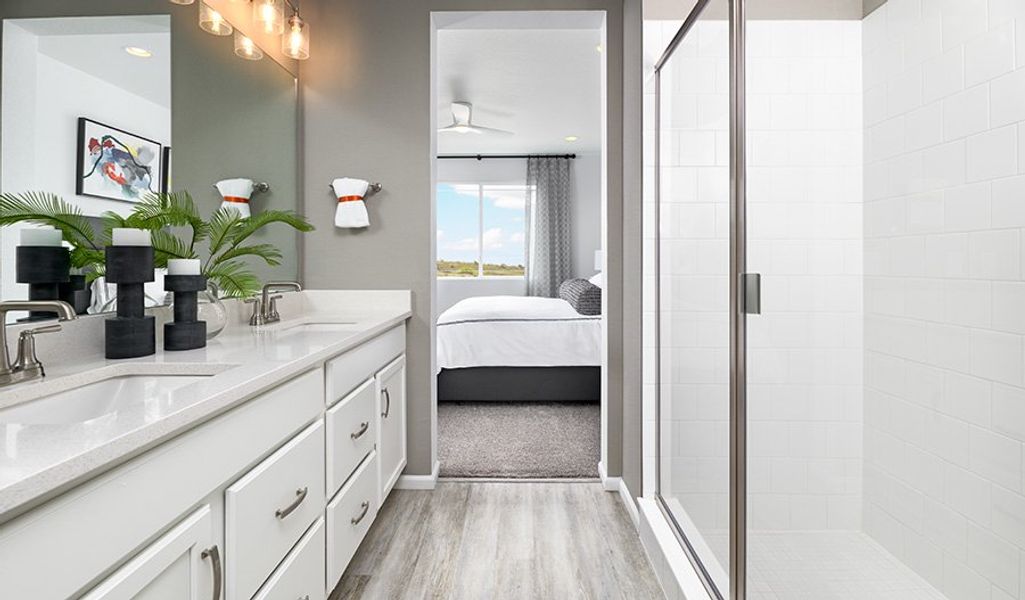 LynwoodDuo-9-SkyviewAtHighPoint Bathroom