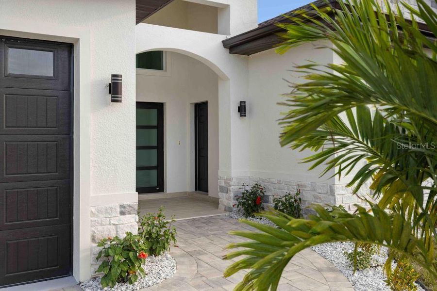 Exterior details and patio area of a home in , Placida (Image 27).
