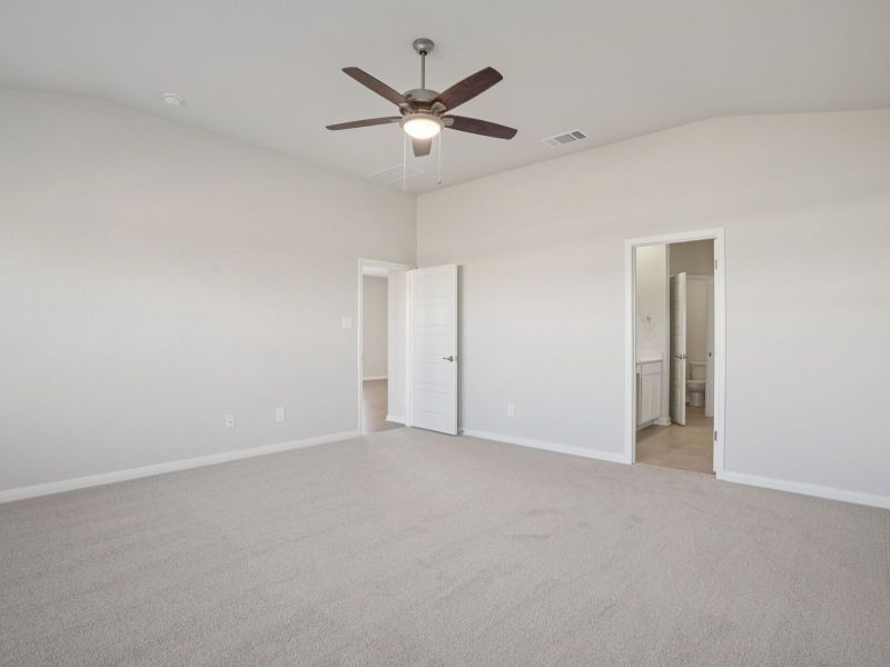 Spacious, unfurnished interior of a new home in Sagebrooke - Premier Series, San Antonio (Image 20). Spacious, unfurnished interior of a new home in Sagebrooke - Premier Series, San Antonio (Image 20).