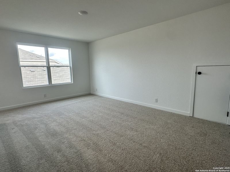 Spacious, unfurnished interior of a new home in The Arbors at the Wilder, Adkins (Image 31). Spacious, unfurnished interior of a new home in The Arbors at the Wilder, Adkins (Image 31).