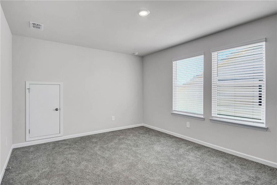 Spacious, unfurnished interior of a new home in , Canton (Image 26).