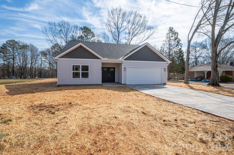 Image 34 of a home in .