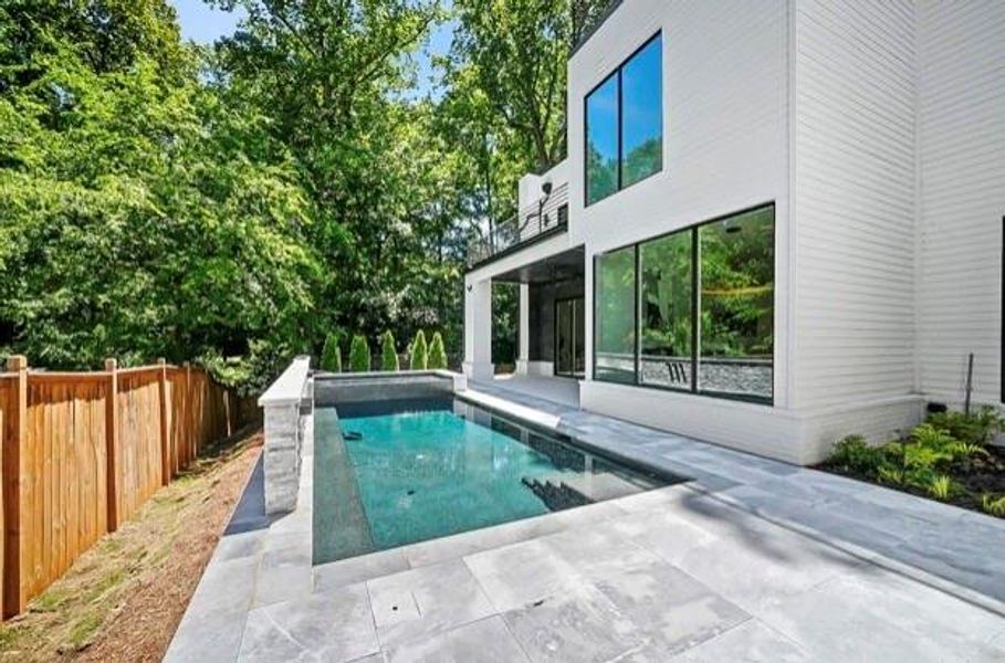 Exterior details and patio area of a home in , Brookhaven (Image 4).