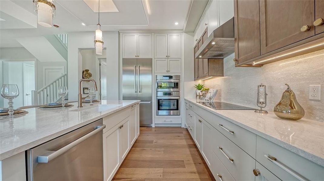 Furnished interior view inside a new home in , Bradenton (Image 10).