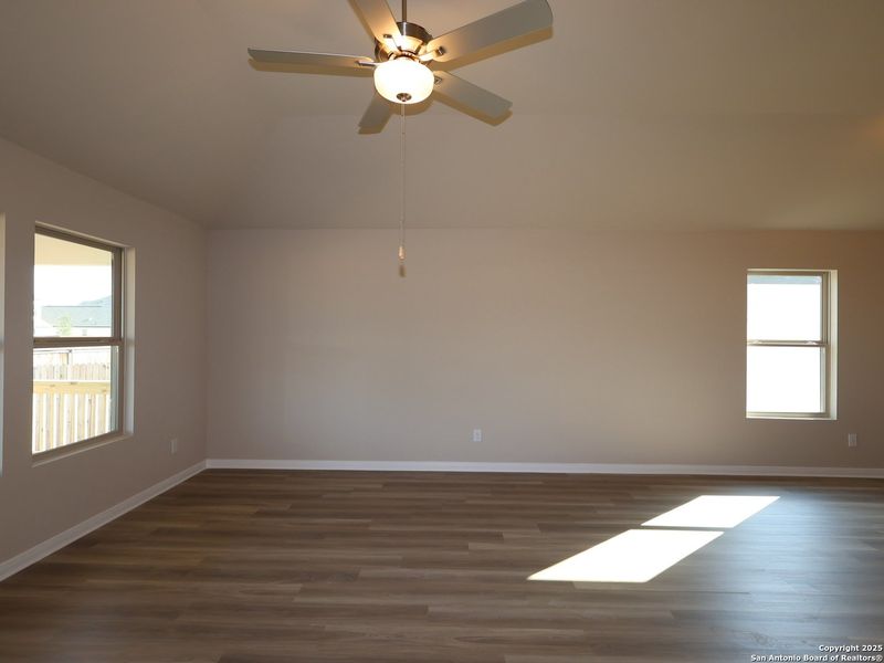 Spacious, unfurnished interior of a new home in Blue Ridge Ranch, San Antonio (Image 31). Spacious, unfurnished interior of a new home in Blue Ridge Ranch, San Antonio (Image 31).